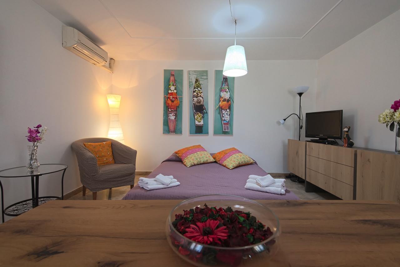 Anna Ai Frari Apartment *